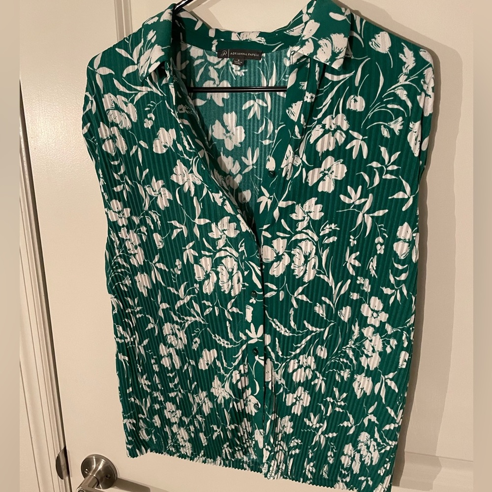 Adrianna Papell green top